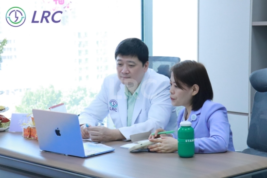 LRC生殖中心新一代基因测序仪 | NGS技术支持PGT胚胎筛查 · 从源头守护健康